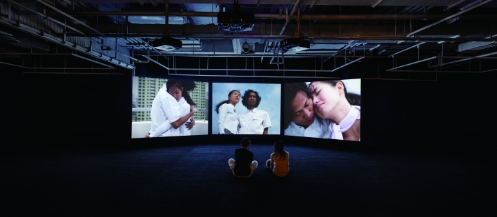 2013年《上海驚奇:一場關(guān)于上海當(dāng)代藝術(shù)的群展》展覽現(xiàn)場
2013年《上海驚奇:一場關(guān)于上海當(dāng)代藝術(shù)的群展》展覽現(xiàn)場