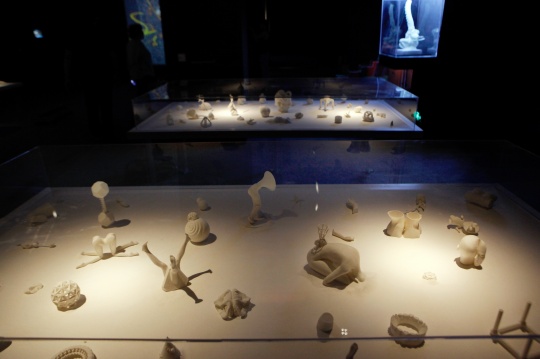 田曉磊 《未來顆粒》尺寸可變   3D打印樹脂，沙   2015
