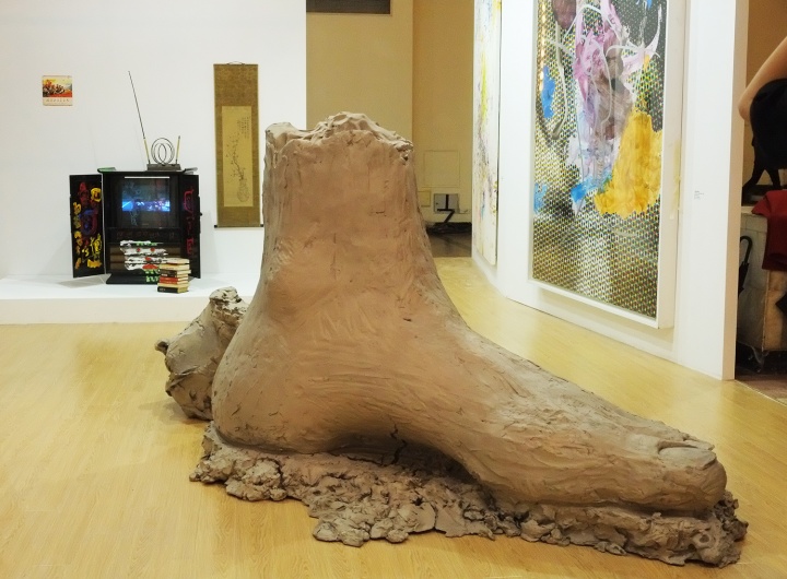 URS FISCHER《big foot》 尺寸可變   版本 2/2+1AP  鑄銅  2014

