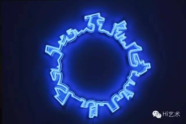 何岸 《夜晚或者和它的白天》 150x150x13 cm LED 燈箱 2015
