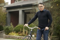 唐炬  接下來我將以全球巡展的方式展示我的藏品,劉小東,段建偉,范勃,唐炬,陳逸飛,申玲,段 正渠,曹力,段正渠,毛焰
