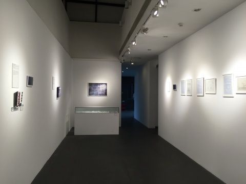 展覽現(xiàn)場主要以文獻的形式展開
