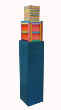 王禮軍 《一塊規(guī)格為244×122×1.7cm多層復(fù)合板》34×34×178cm 多層板 丙烯著色 2016
