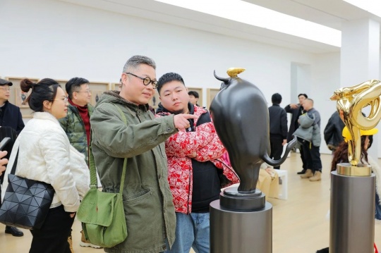 “峰生水起” 2024 - 朱峰十二生肖雕塑作品展 盛大開幕