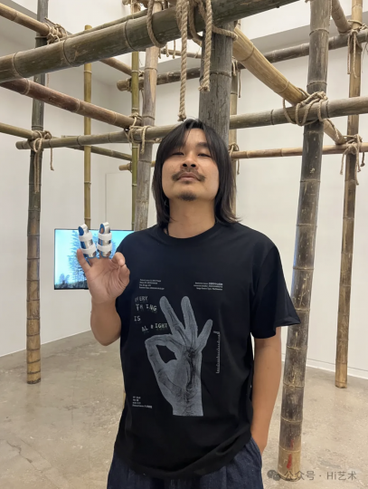 
藝術家 厲檳源

攝影：羅穎

 

