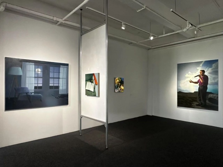 年輕藝術(shù)家群展“失律物”展覽現(xiàn)場

PETITREE畫廊，2025

攝影：曉晨
