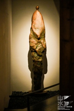 “山重水復(fù)”間覓藝術(shù)新生—劉義華個案研究展啟幕